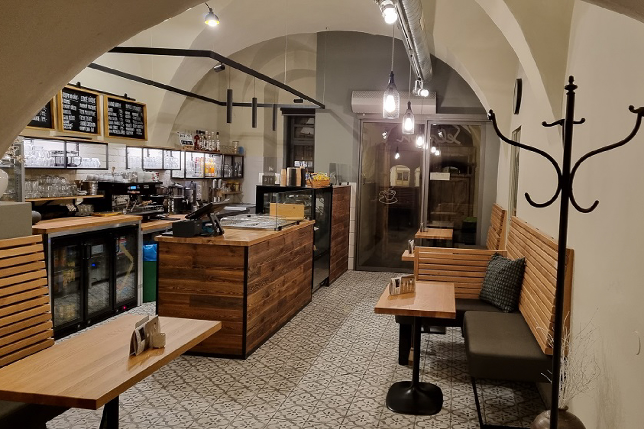 Seladon Café & Wine