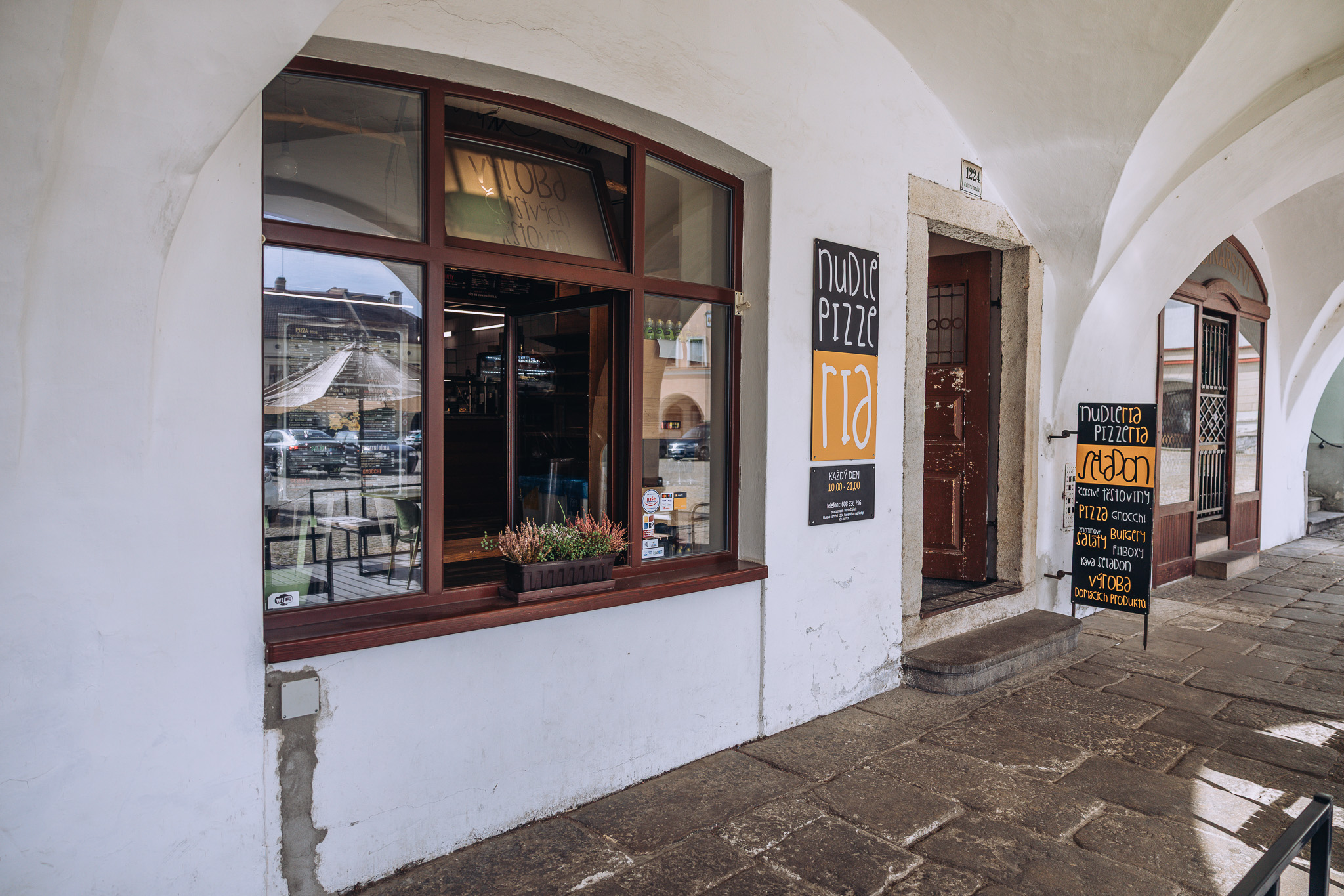 NUDLERIA A PIZZERIA